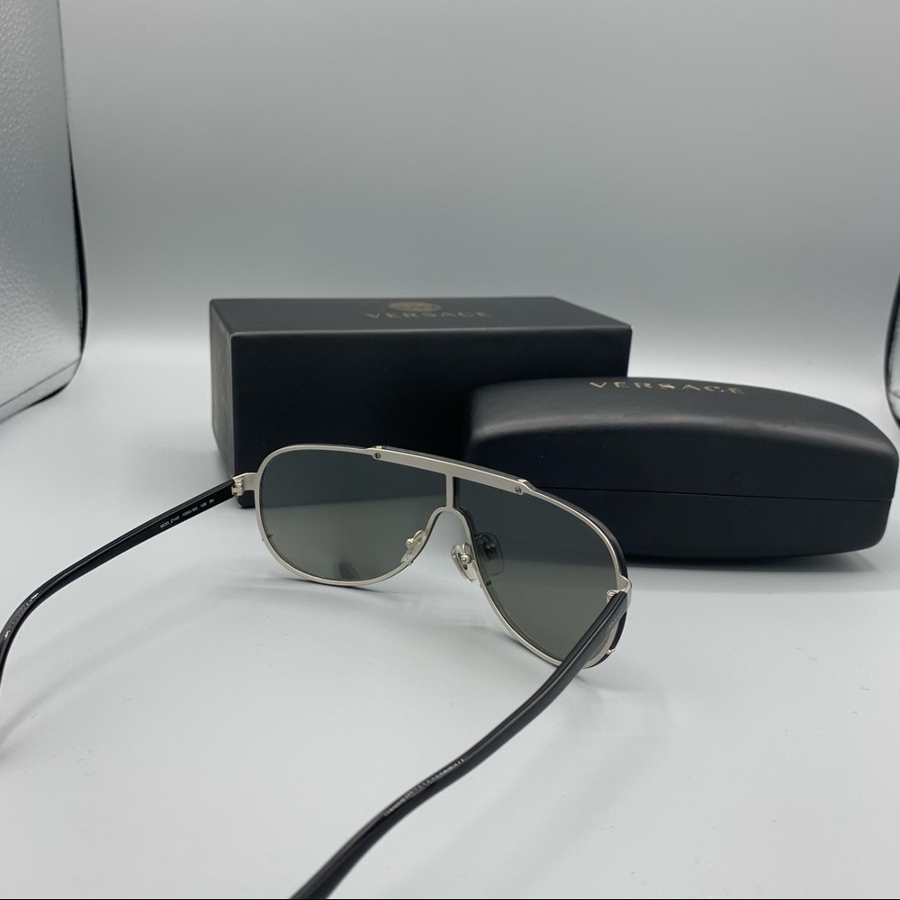 Versace Sunglasses - Picture 3 of 4